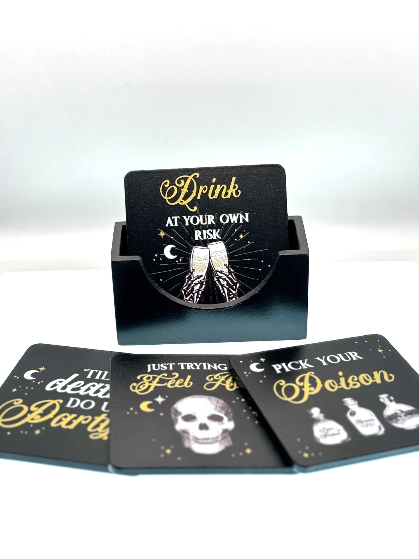 🖤 Halloween coaster set – “Drink at your own risk”