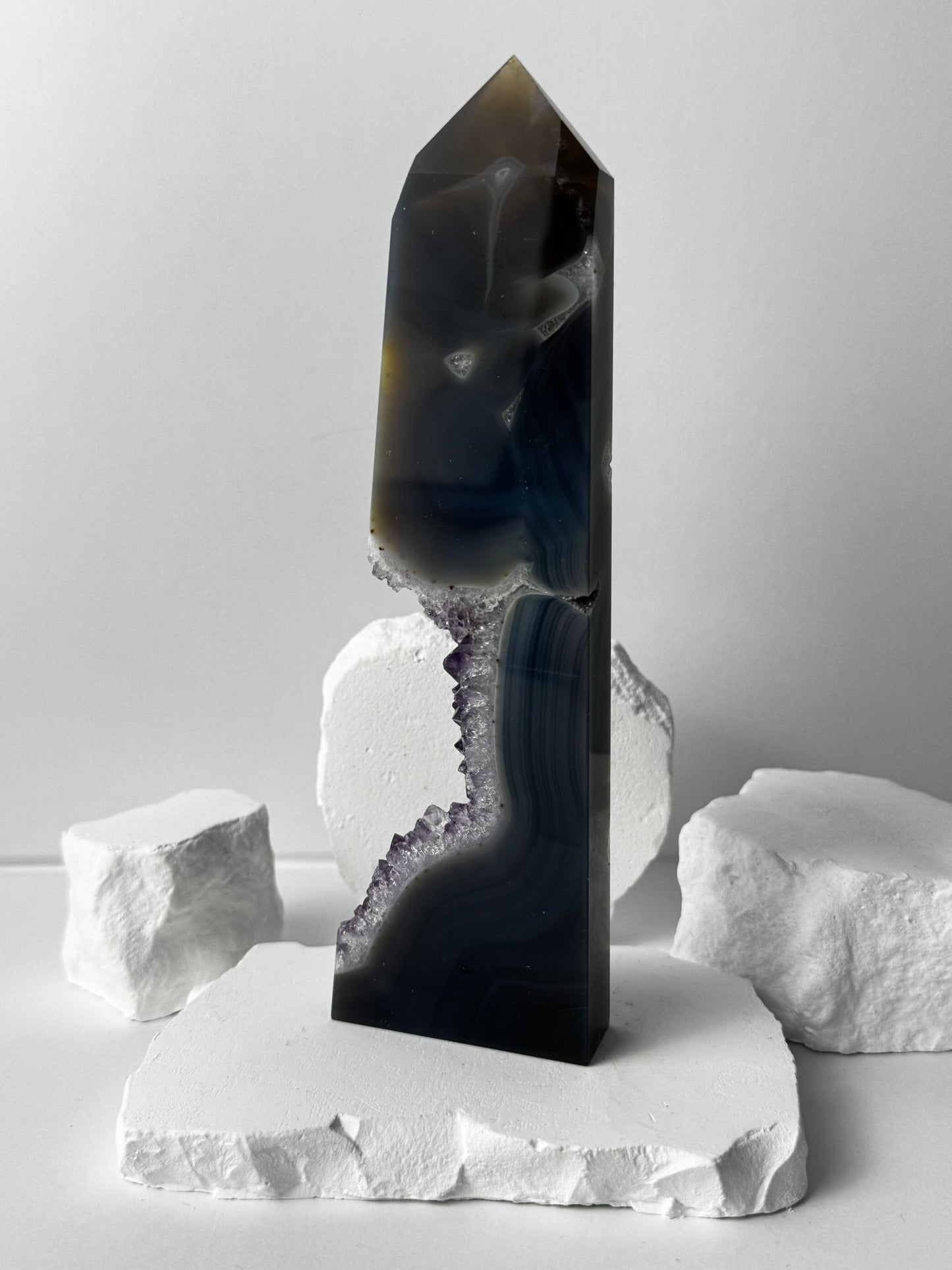 Druzy Achat Turm mit Amethyst