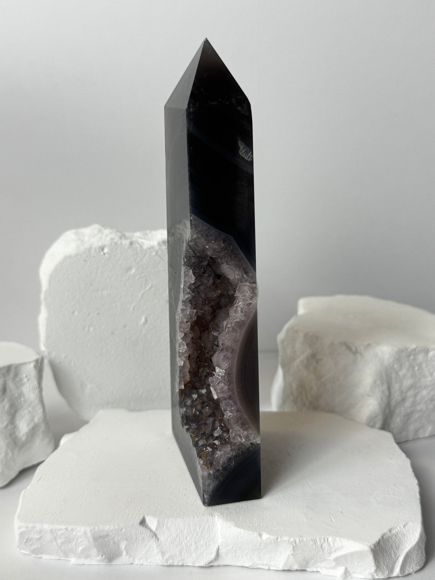 Druzy Achat Turm mit Amethyst