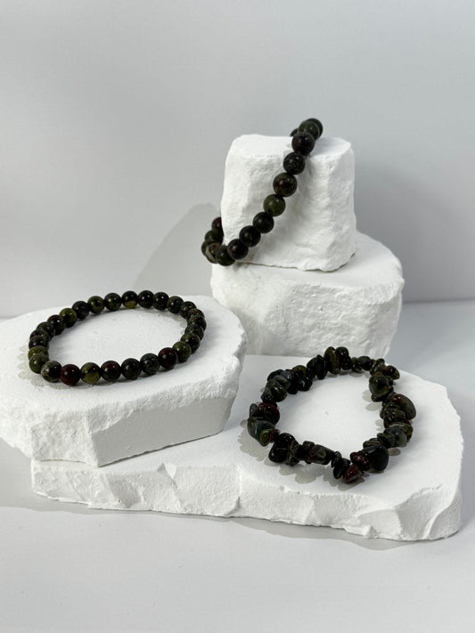 Drachenblut Jaspis Armband – „Wenn altes Blut durch neue Wege fließt“