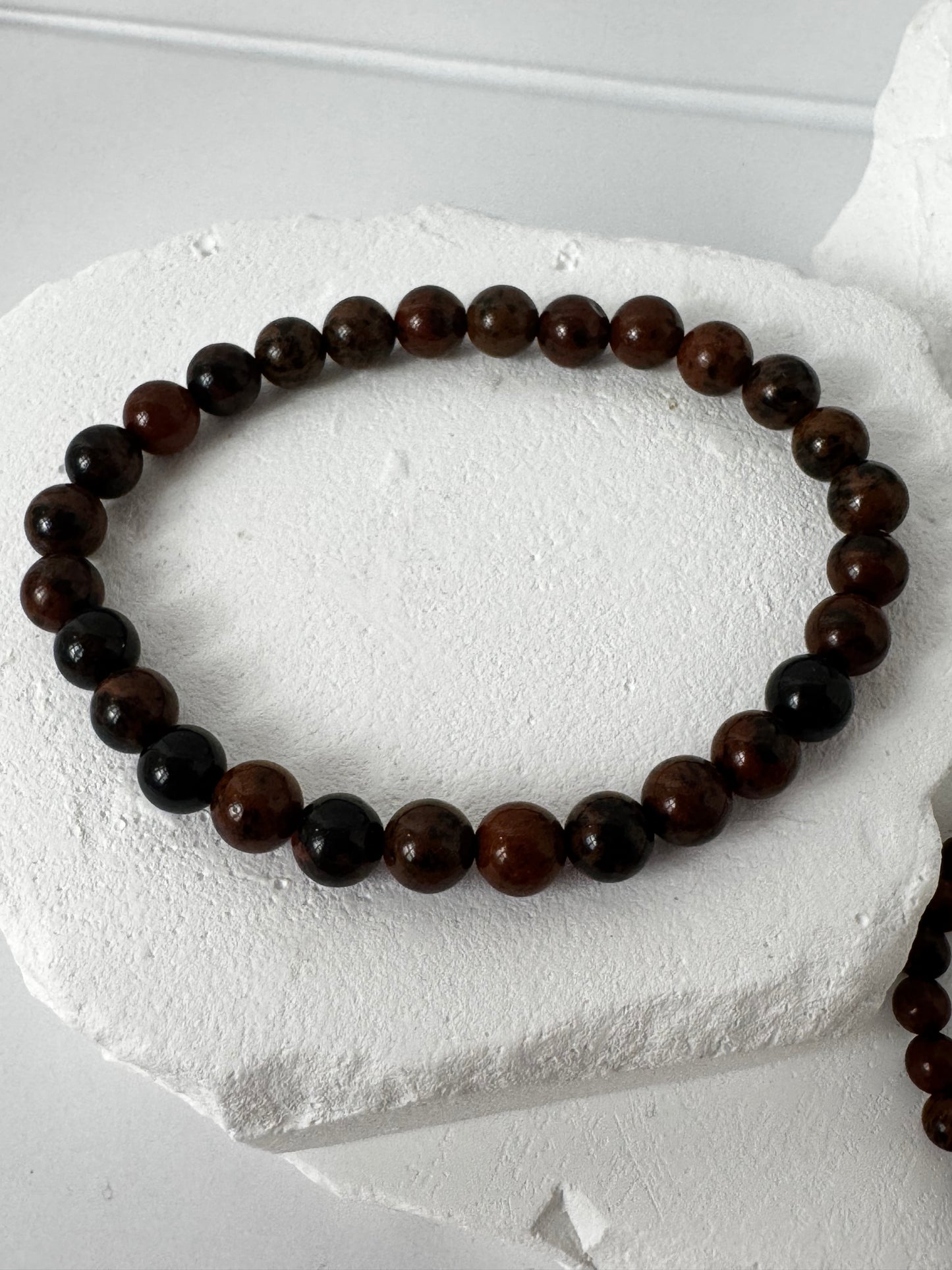 Mahagoni Obsidian Armband – „Wurzeln im Wandel“