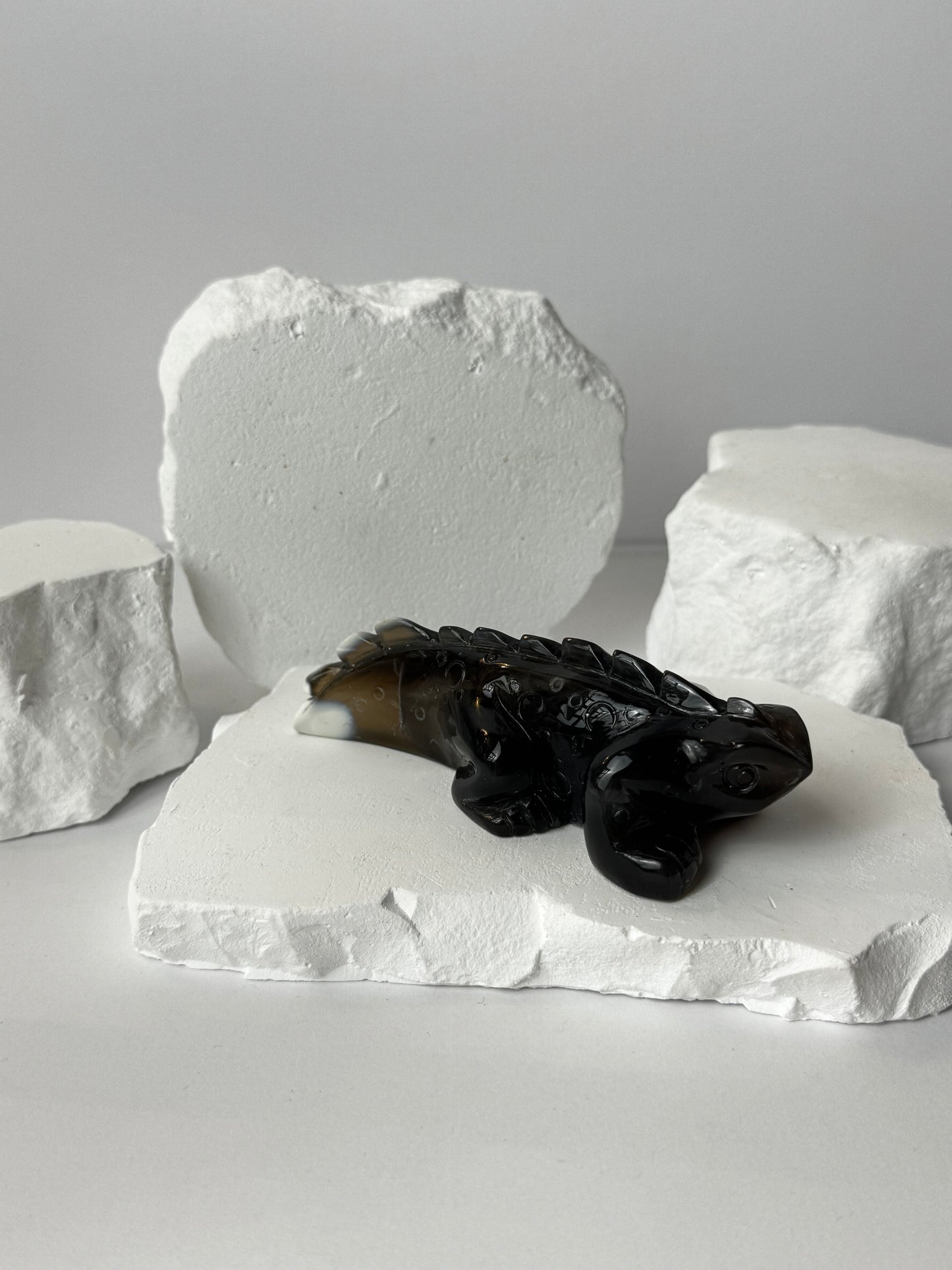 Orca Achat – Echse Carving