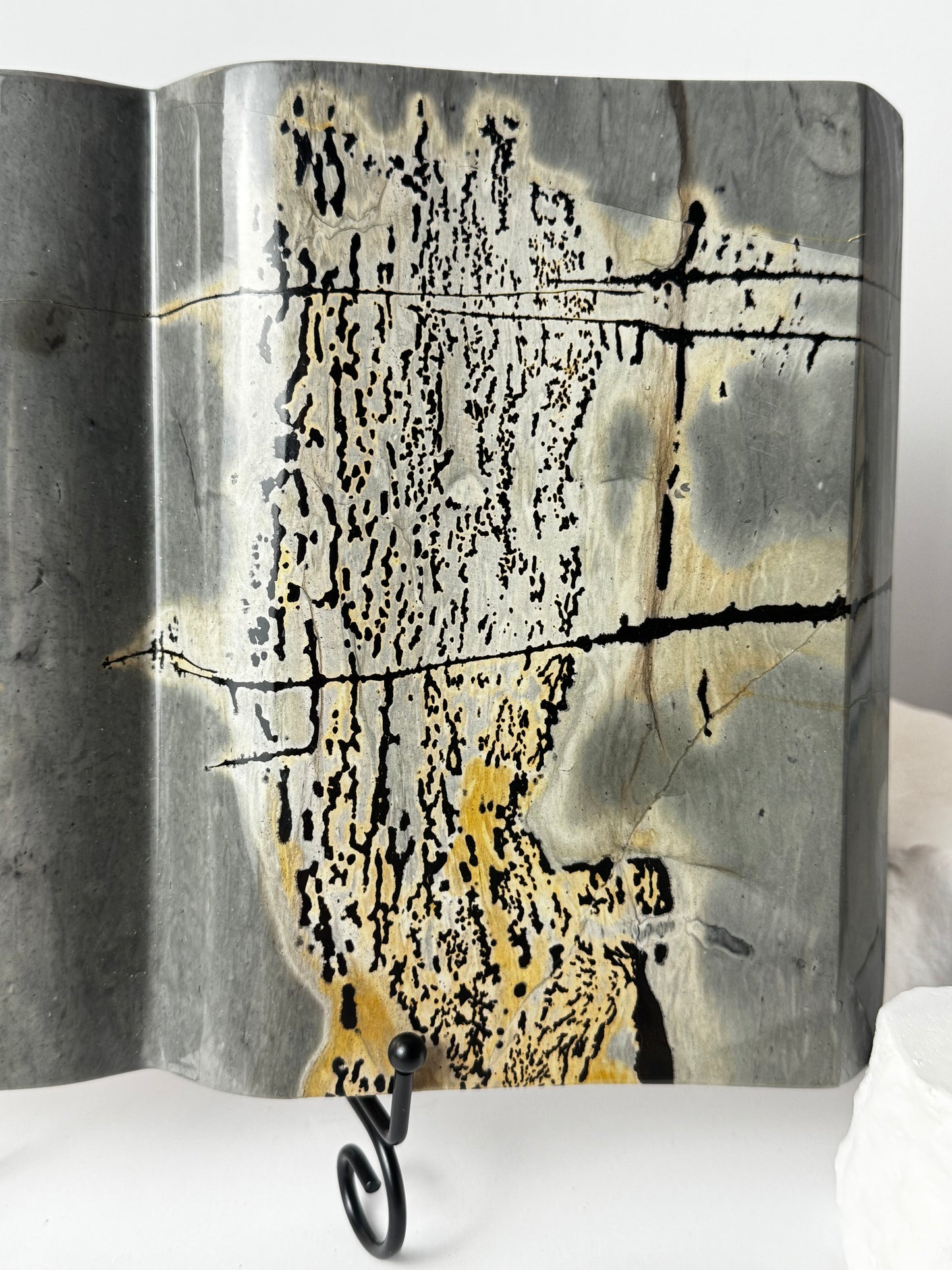 Picture Stone - Buch Carving