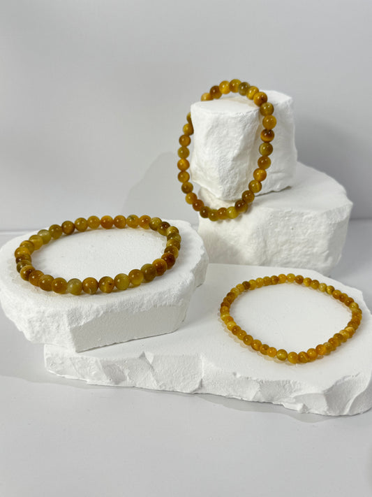 Golden Tiger Eye AA Bracelet – “If you want to follow your path focused, confident, and full of light”