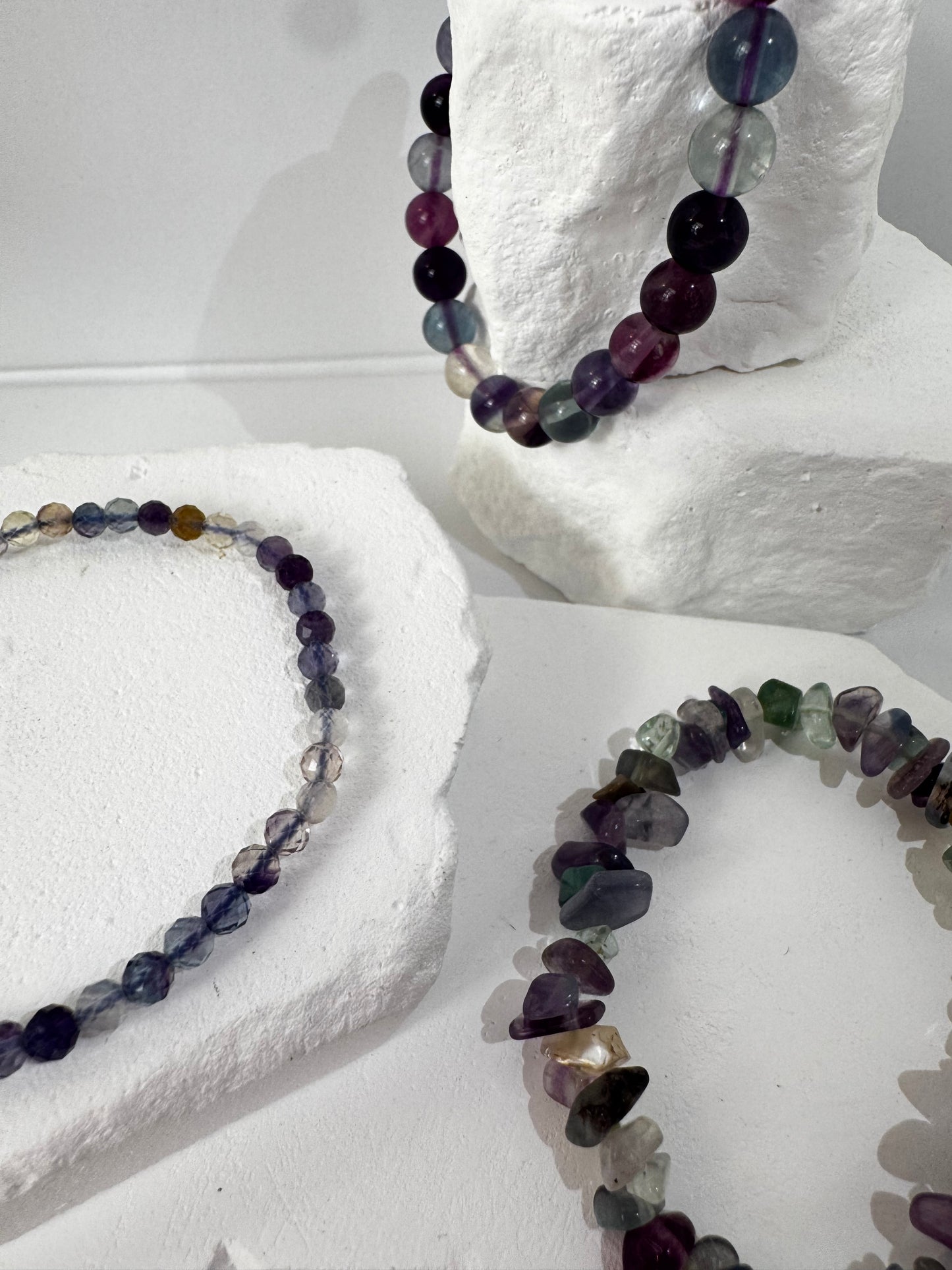 Regenbogen Fluorit Armband – „Wenn du Klarheit, Konzentration und energetische Reinigung brauchst“