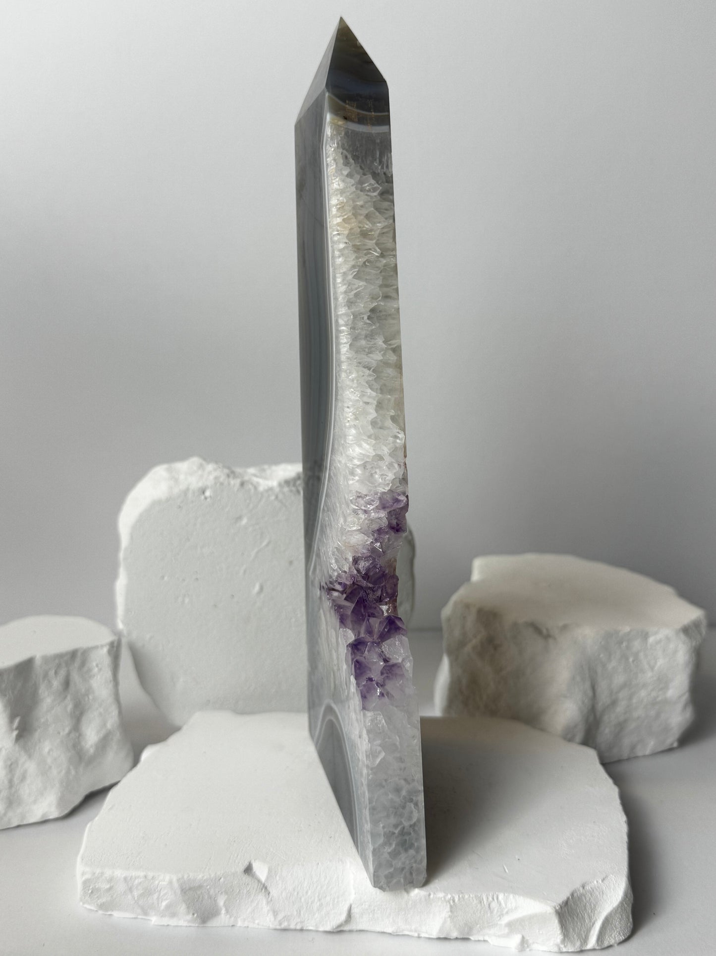 Druzy Achat Turm mit Amethyst