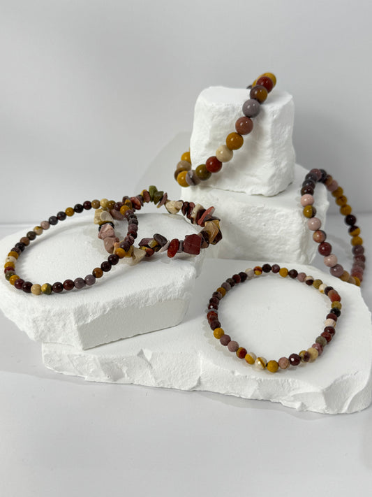 Mookaite Bracelet – “When wild earth strengthens you”