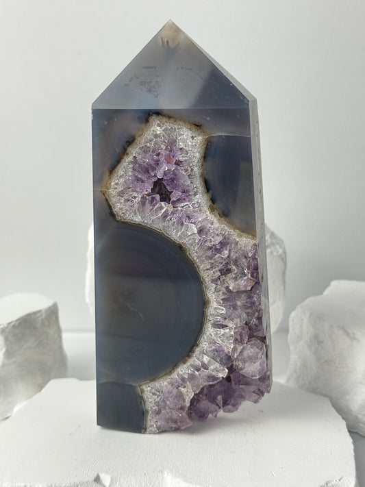 Druzy Achat Turm mit Amethyst