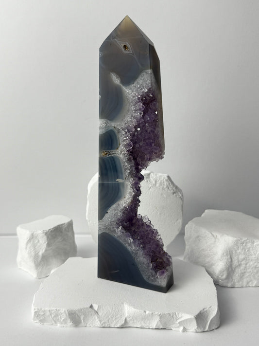 Druzy Achat Turm mit Amethyst